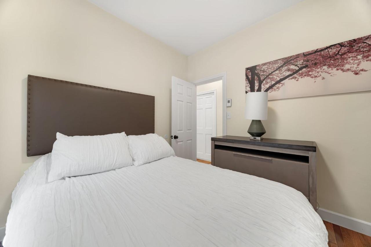 Newly Renovated 2Br1Ba Apt At The Boston City Zewnętrze zdjęcie