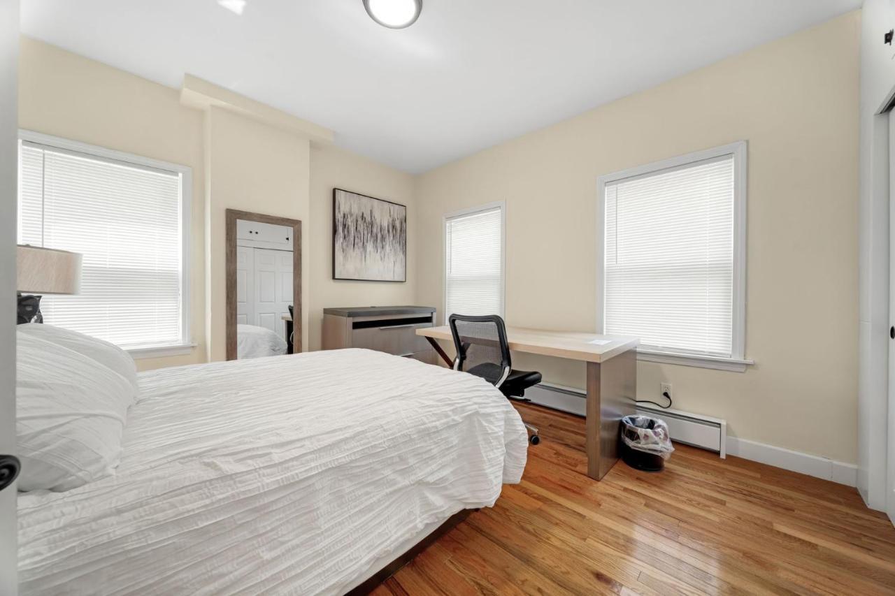 Newly Renovated 2Br1Ba Apt At The Boston City Zewnętrze zdjęcie