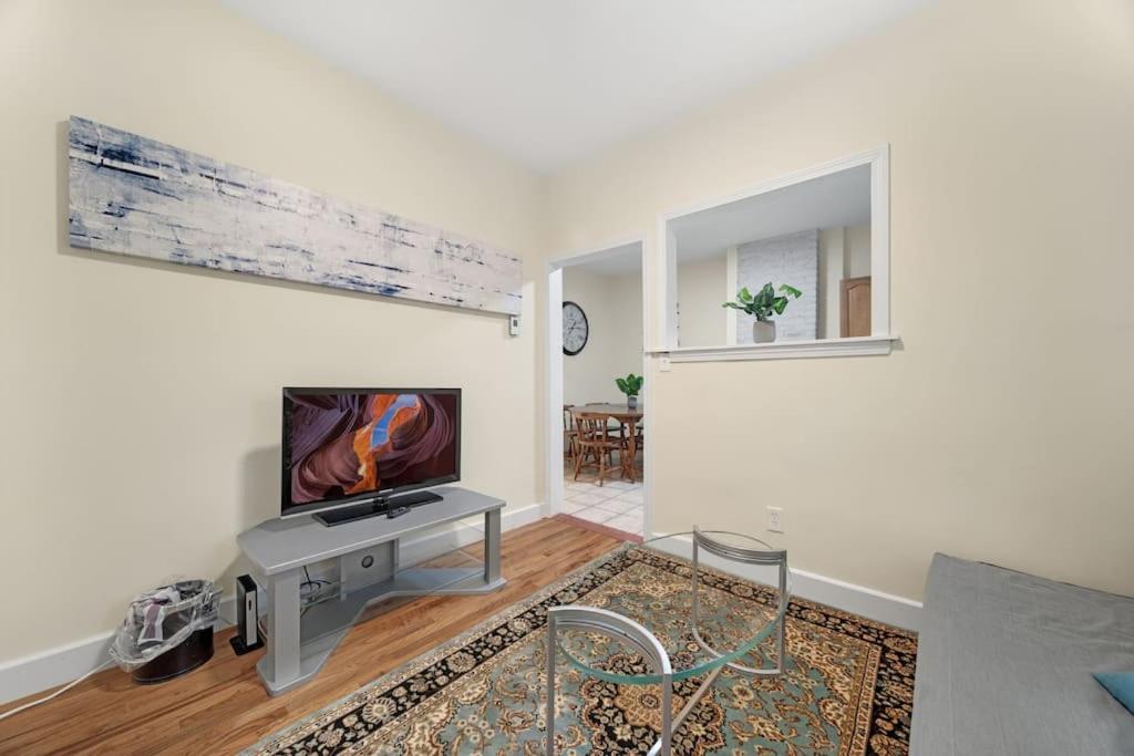 Newly Renovated 2Br1Ba Apt At The Boston City Zewnętrze zdjęcie