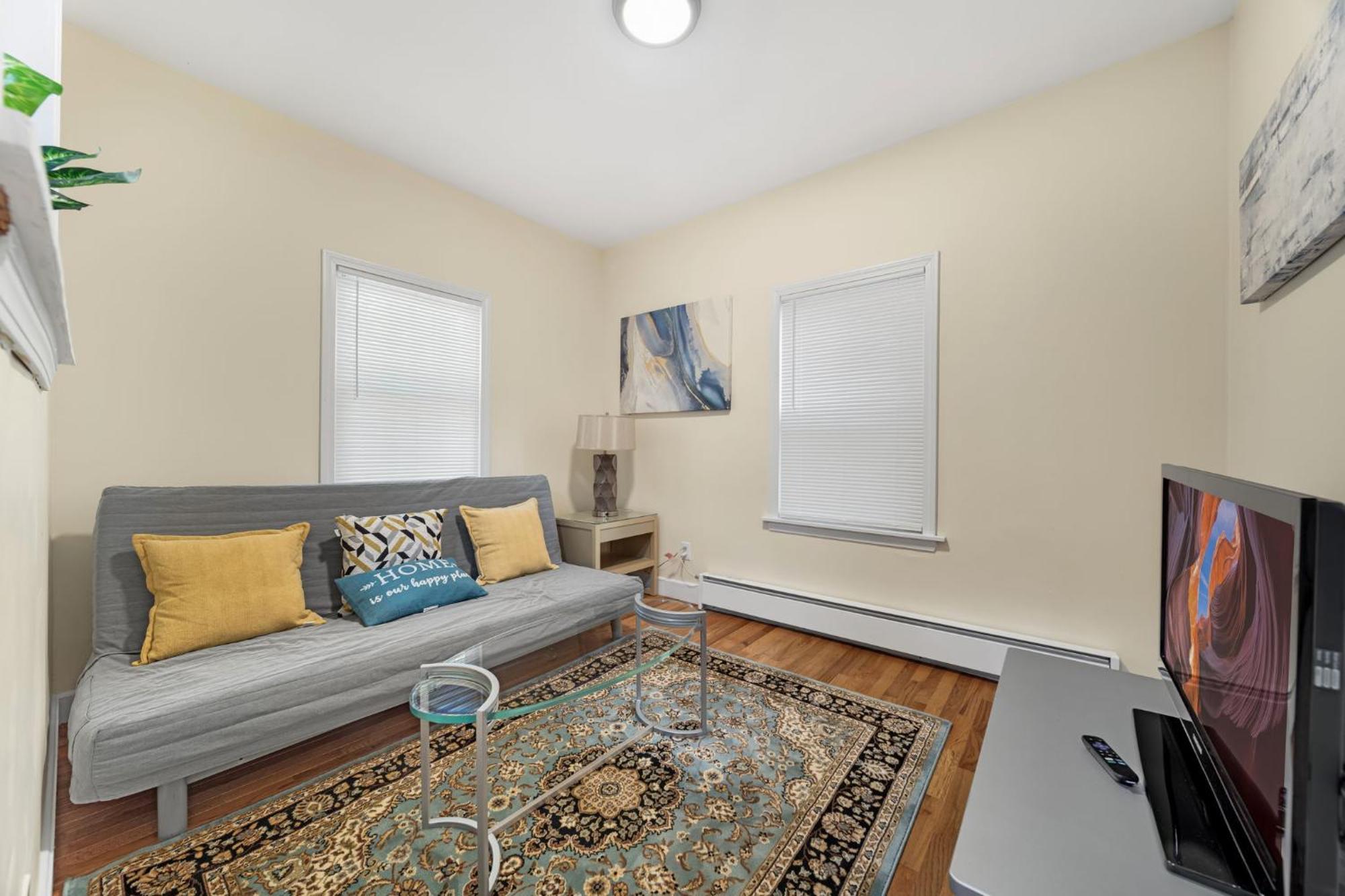 Newly Renovated 2Br1Ba Apt At The Boston City Zewnętrze zdjęcie