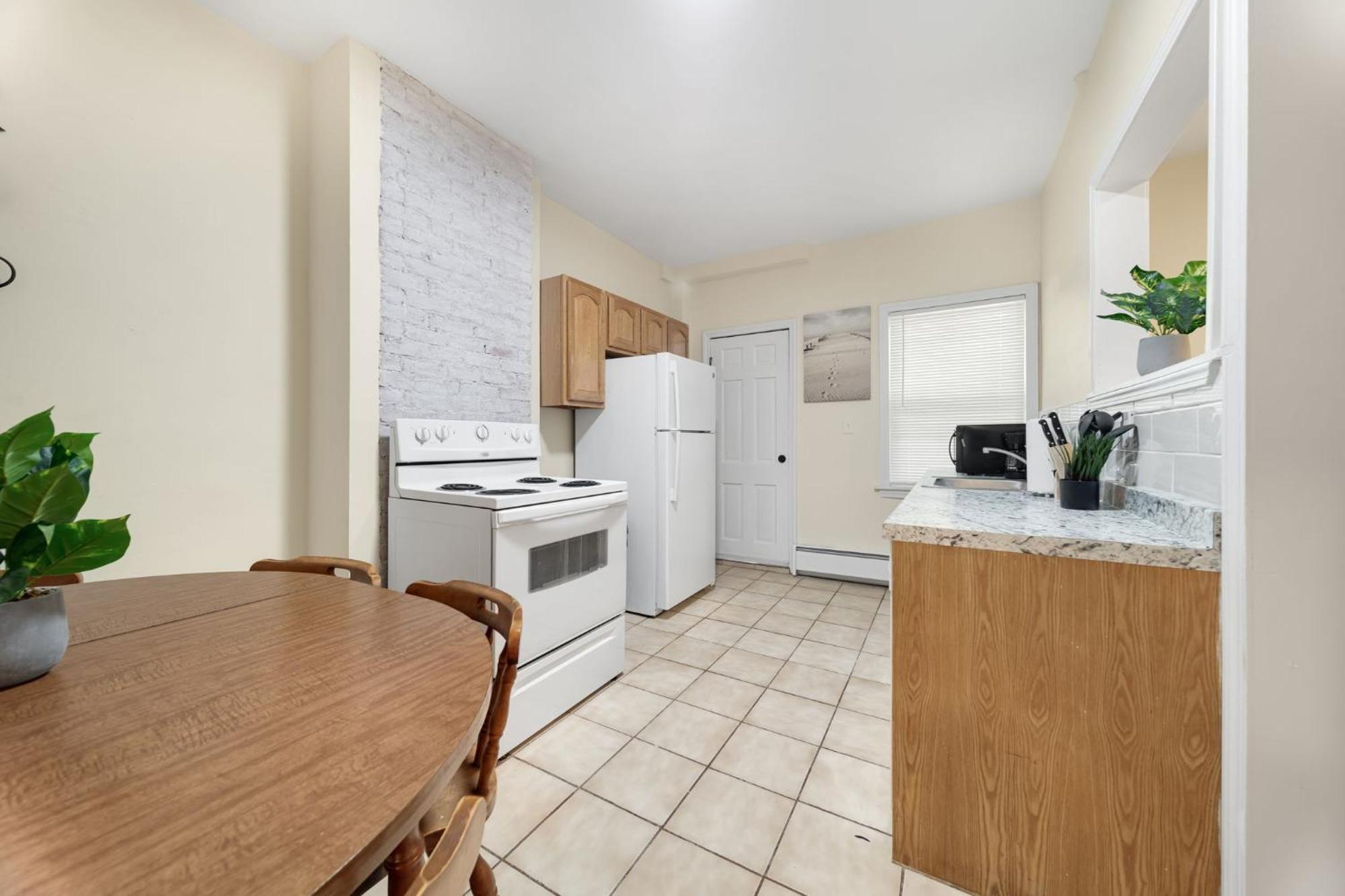 Newly Renovated 2Br1Ba Apt At The Boston City Zewnętrze zdjęcie